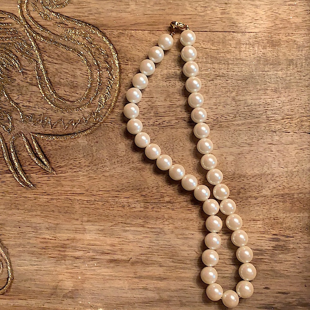 Pearl necklace